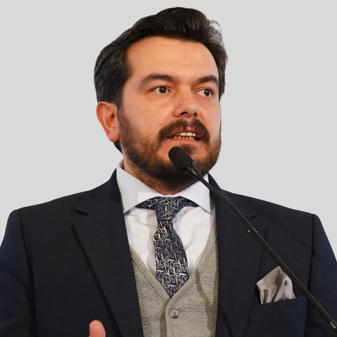 Doç. Dr. Yüksel Okşak