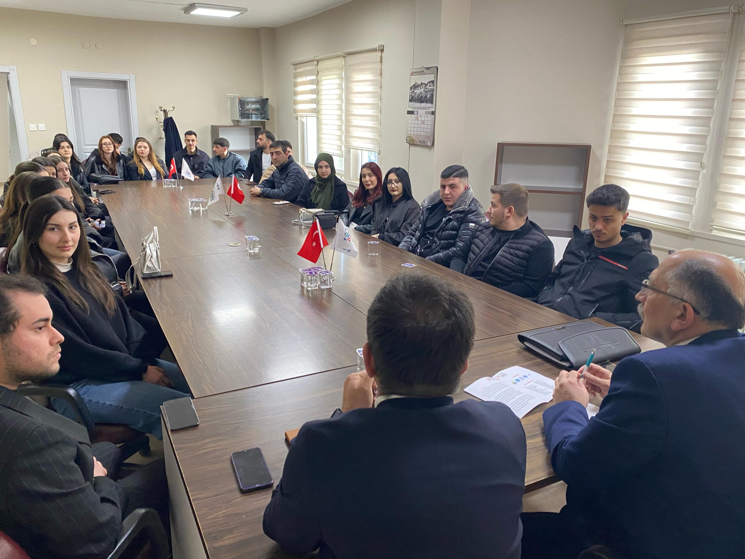 Kadın ve Gençlik Meclisi İlk Toplantısını Gerçekleştirdi.